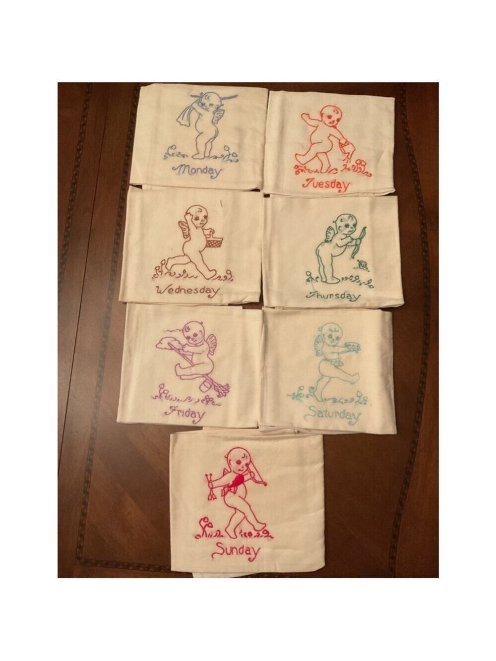 Hand crafted Vintage Cream Days of Week Kitchen Linens Set One Size